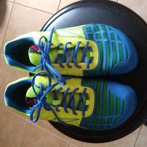 MEN'S REEBOK CROSSFIT RUNNING SHOES...SIZE 12 COLORS YELLOW AND BLUE